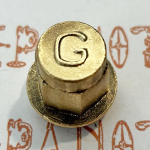 ÉCROU DE ROUE EN LAITON Ø 14 mm