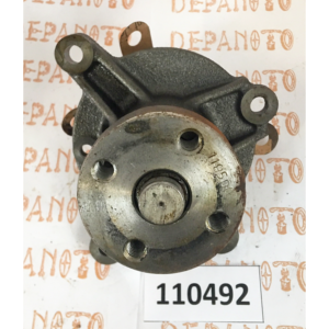 Pompe a eau MERCEDES DB 240D - 300D 5 cyl