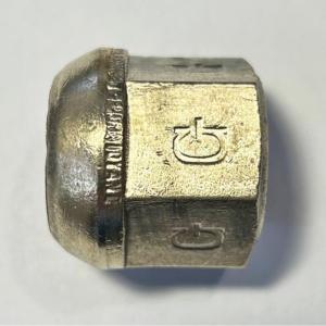 ÉCROU DE ROUE EN LAITON Ø 22 mm