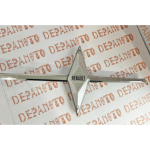 ÉCUSSON ET BAGUETTE DE FACE AVANT R8