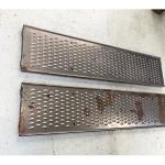 Marchepieds FORD T 1926-1927 en tôle  la paire